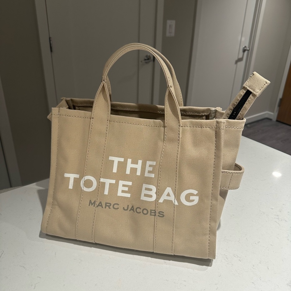 Marc Jacobs Tan Tote Bag with Minimalist Design